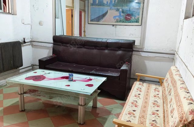 双力小区3室1厅1卫送地下室全款优惠房东直卖送家具