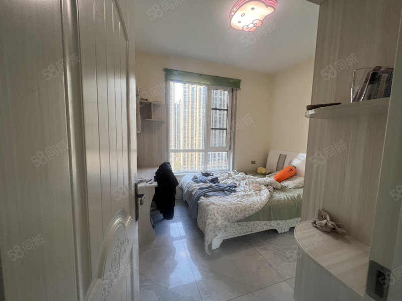 建业壹号城邦3室2厅1卫122㎡南北89万