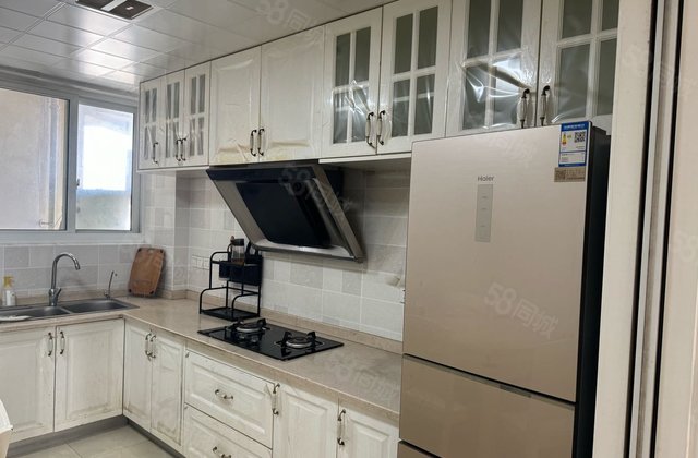 飞鹤路20号楼3室2厅132.92㎡138万二手房图片