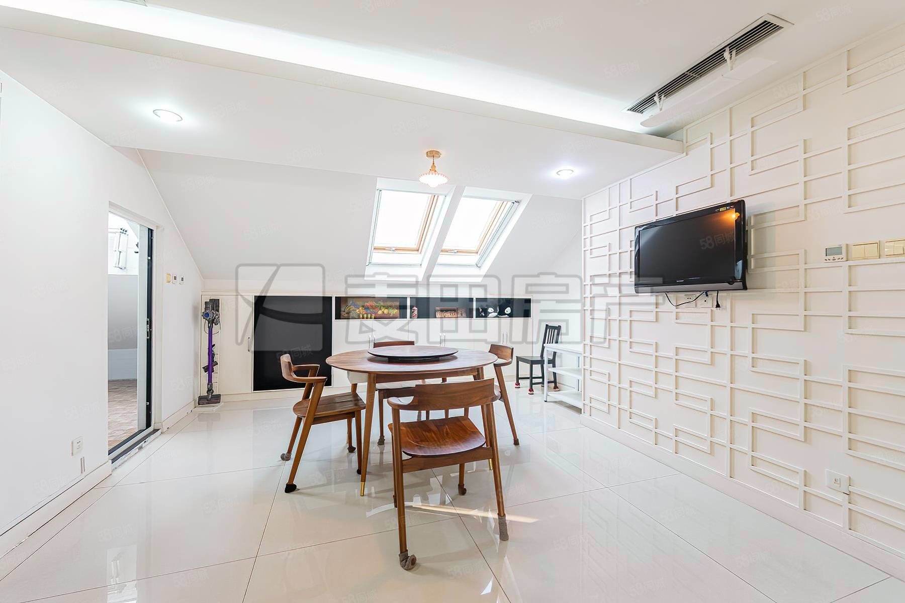 朱雀門小區(qū)4室2廳3衛(wèi)326.02㎡南北4800萬(wàn)