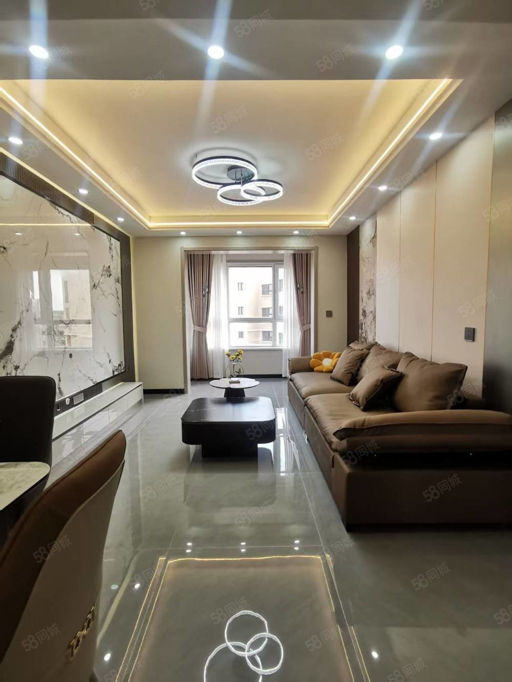 青湖铭城2室2厅1卫90.2㎡南北37.8万