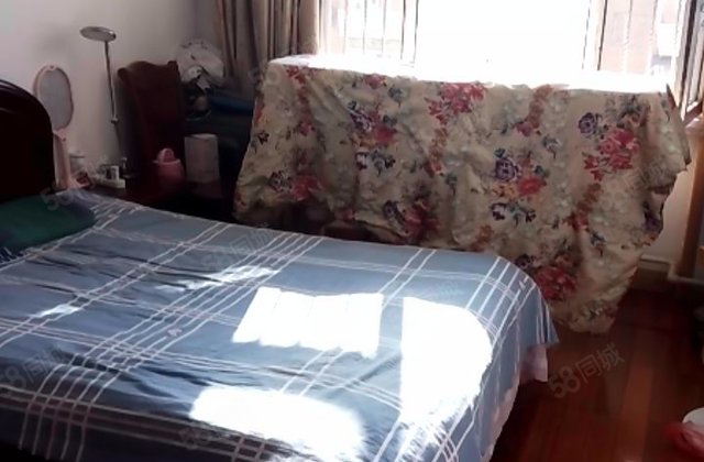 粮食局宿舍3室1厅70㎡58万二手房图片