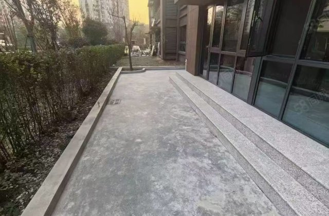 红星美凯龙迎宾府4室2厅134㎡69.5万二手房图片