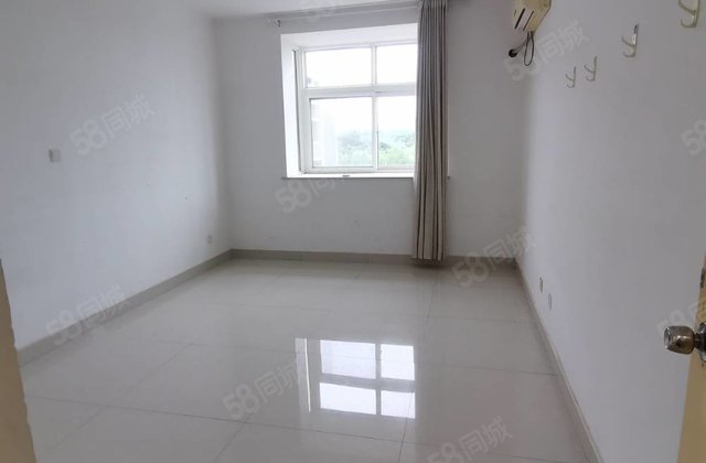 98.万，文轩本部 ，新华书店，银座，裕昌运河苑大两居送车储