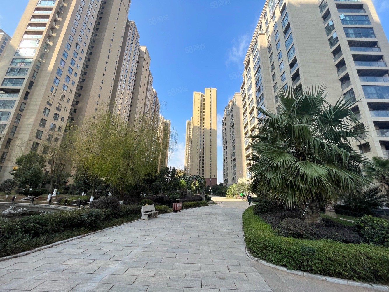 【10图】房东急售精装修小户型跃层,中城华府-曲靖58同城