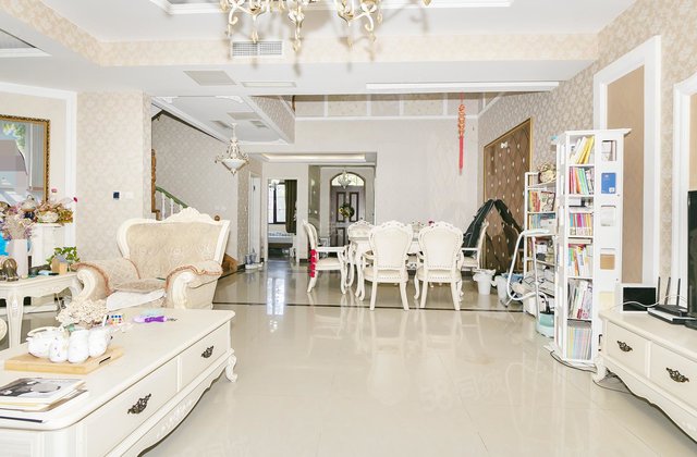 温哥华森林5室2厅233.82㎡928万二手房图片