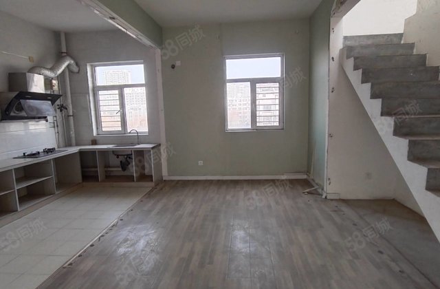 急售 聊大北邻 海德公园 电梯洋房 复试 90平的大露台车位