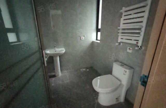 民生海通城市芳华 南北通透 3室2厅 120平 诚心出售