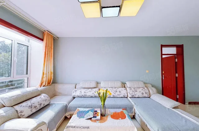 市中心百货大楼！高端社区电梯好楼层~送储藏室~免大税可按揭！