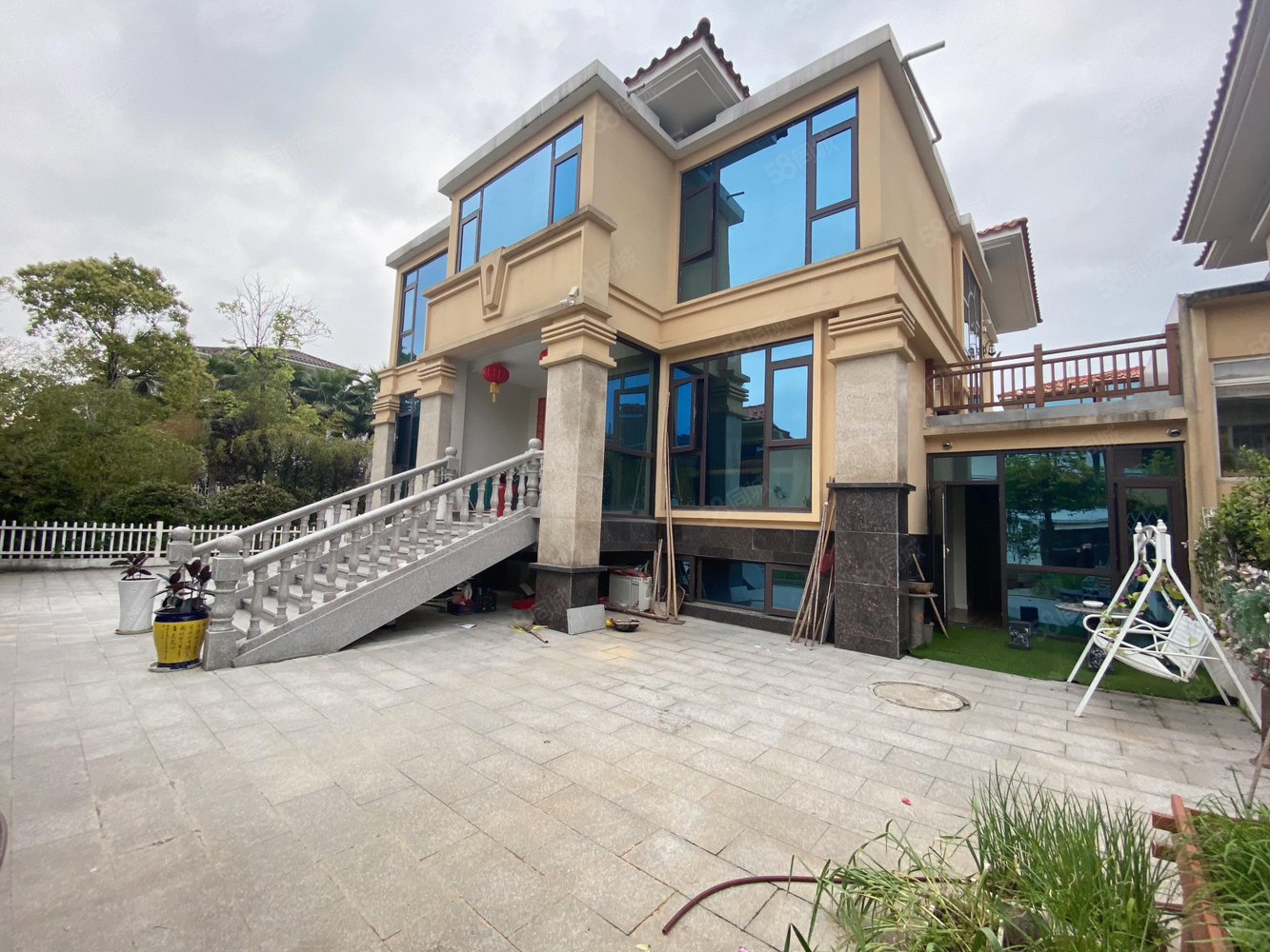 德和沁园(别墅)7室2厅4卫233㎡南北596万