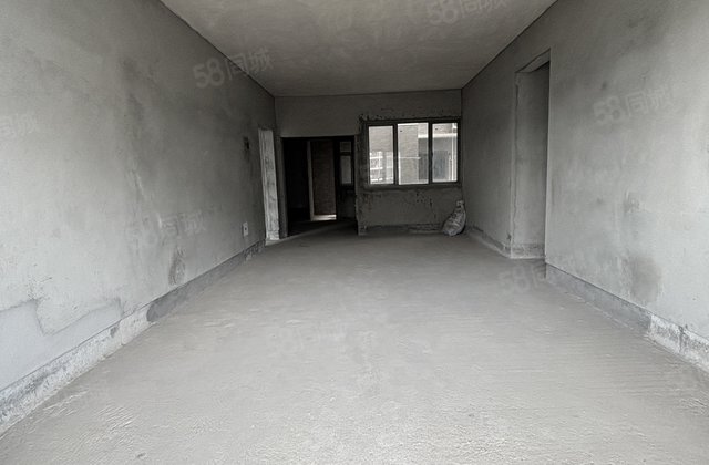 翔顺筠州花园二区4室2厅133㎡72万二手房图片