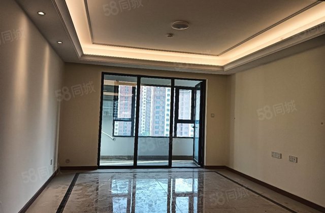 集美一品  三室两卫  洋房 双阳台 带车位储藏室  免大税