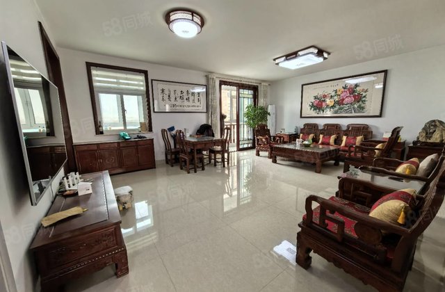 东昌湖湖景房 3室朝阳 车位 储藏室精装 3室2卫