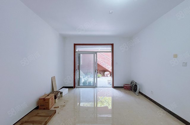 急售华建电梯洋房，一楼带院带跃层，带车位地下室免大税