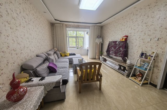 嘉旺苑小区3室2厅124.49㎡165万二手房图片