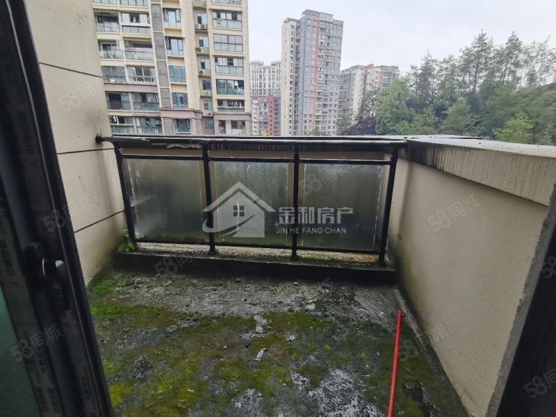 黔龙一号二期4室2厅2卫125㎡南北83.8万