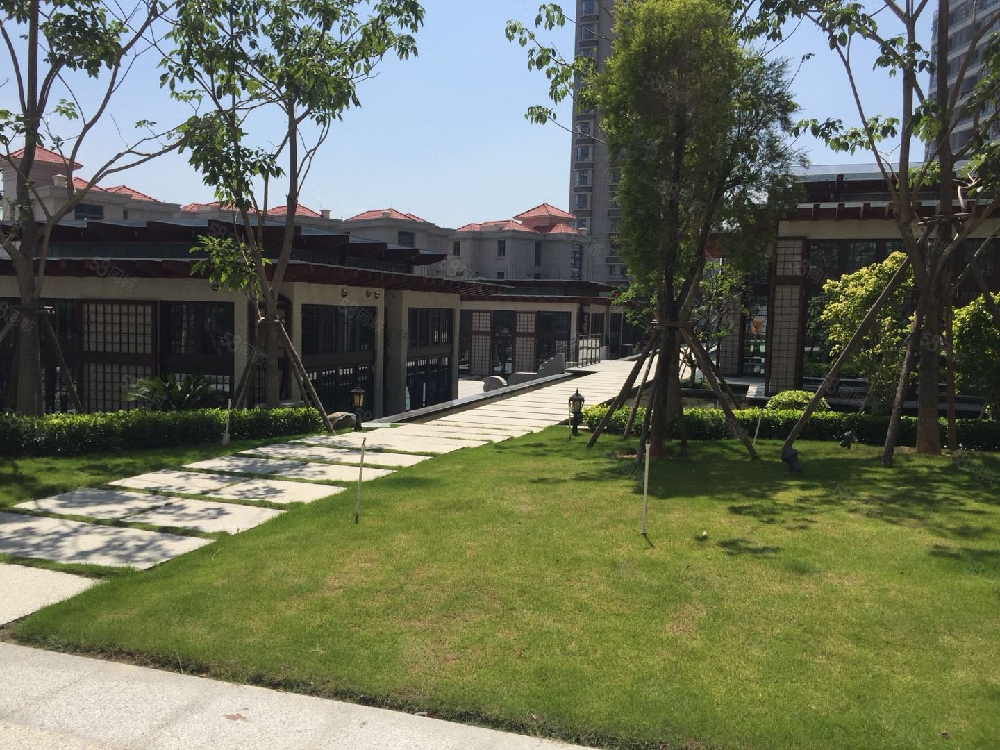 园博1号(公寓住宅)4室2厅4卫232.59㎡南北875万