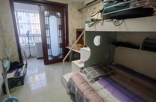 金柱月亮湾(C区) 3房 周边配套完善