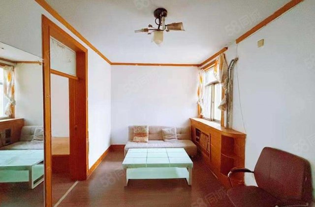 湖边，  级小区，管道局家属院，名人苑，城市主人