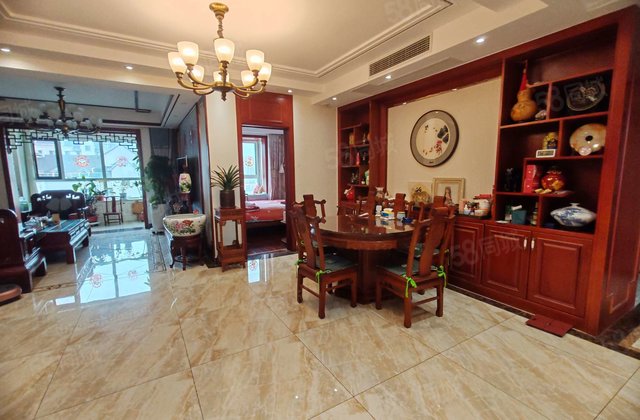 观澜一品(公寓住宅) 楼龄新 高楼层视野无遮挡 南北通透