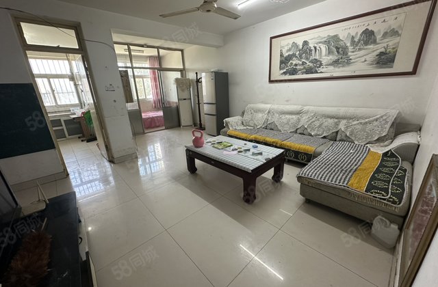 伟业中华苑 好楼层 采光好 三室两厅 带地下室，房东急售