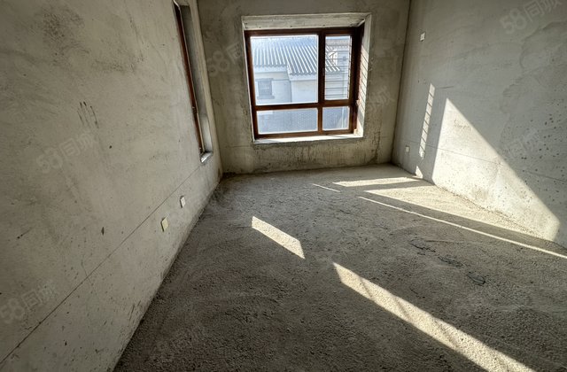 240个住东昌府院 盛世天湖 园林风景绿化高 纯新房超低密度