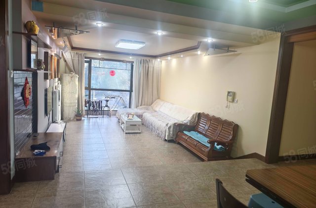 都丽豪廷3室2厅145.61㎡258万二手房图片