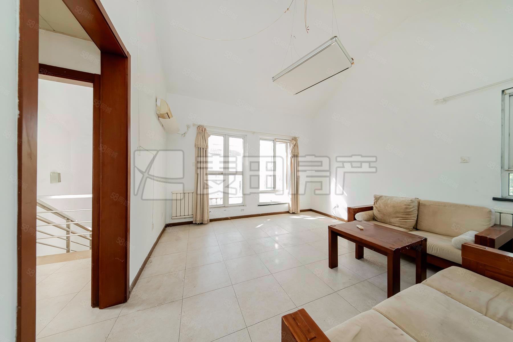 吉晟別墅4室2廳3衛(wèi)224.96㎡東南970萬