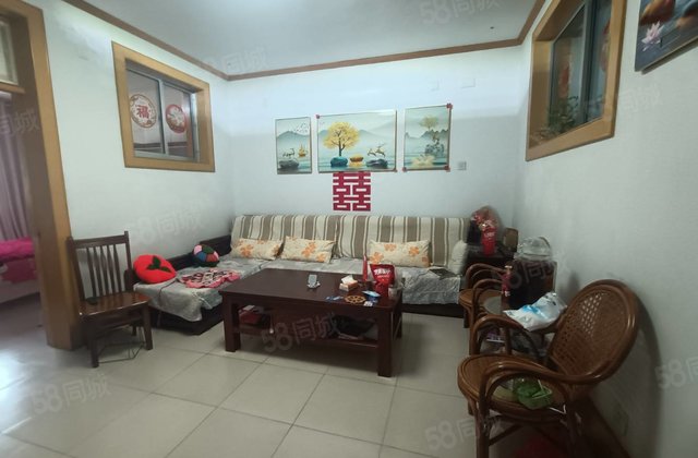 东昌总校一类一 标准三室两厅地暖房 停车方便