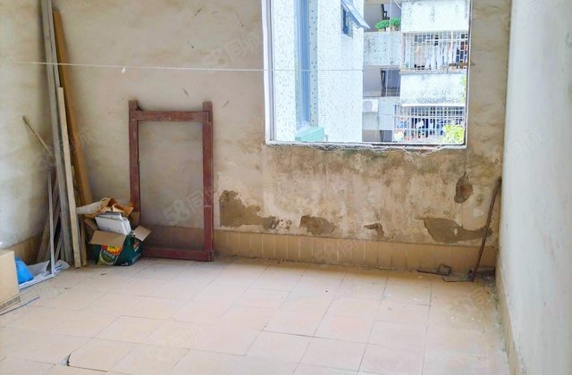 龙兴新村3室1厅80㎡18万二手房图片