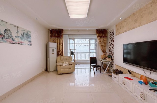 急售湖边 129万!东昌路前排 好地段 客厅朝阳 带车储