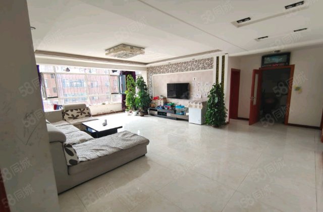 润达新城4室1厅150㎡50万二手房图片