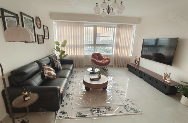 九中 实验   精装修 拎包入住 电梯房 边户 免大税！