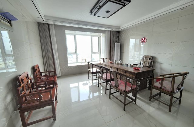 金鼎 东昌湖 铁塔华港顺河城 电梯3室东边户