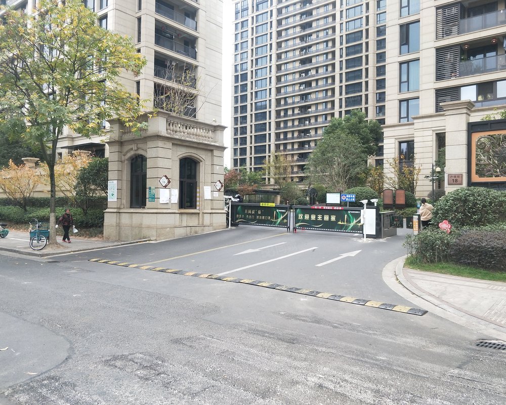 绿城秀丽春江望京园