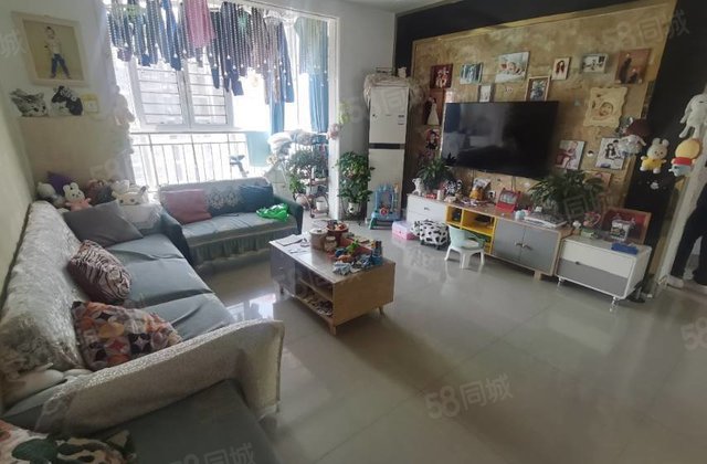 香江 领郡城 好楼层 客厅朝阳 南北通透 电梯地暖 实验