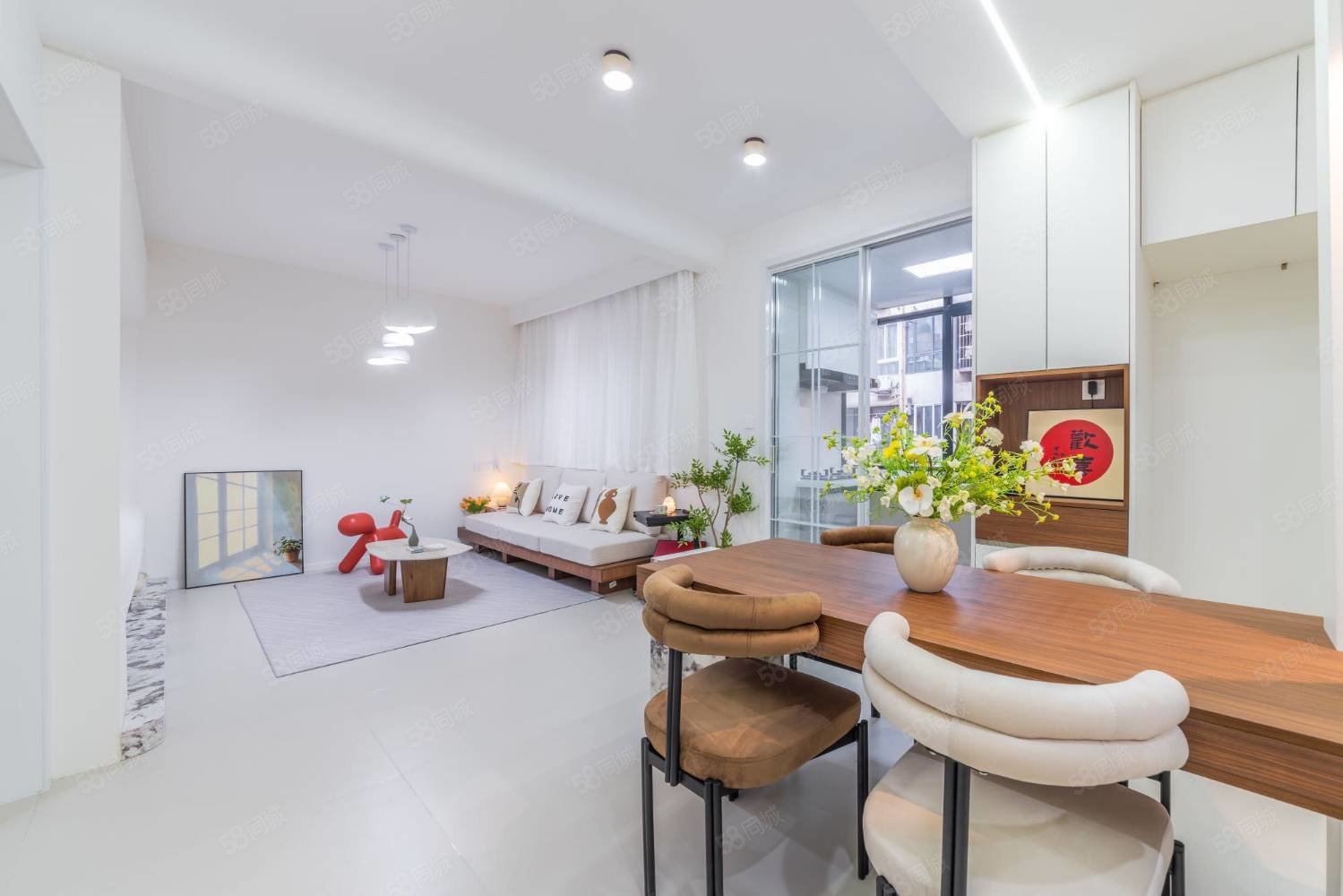 西龙须巷6号院3室2厅1卫81.61㎡南北205万