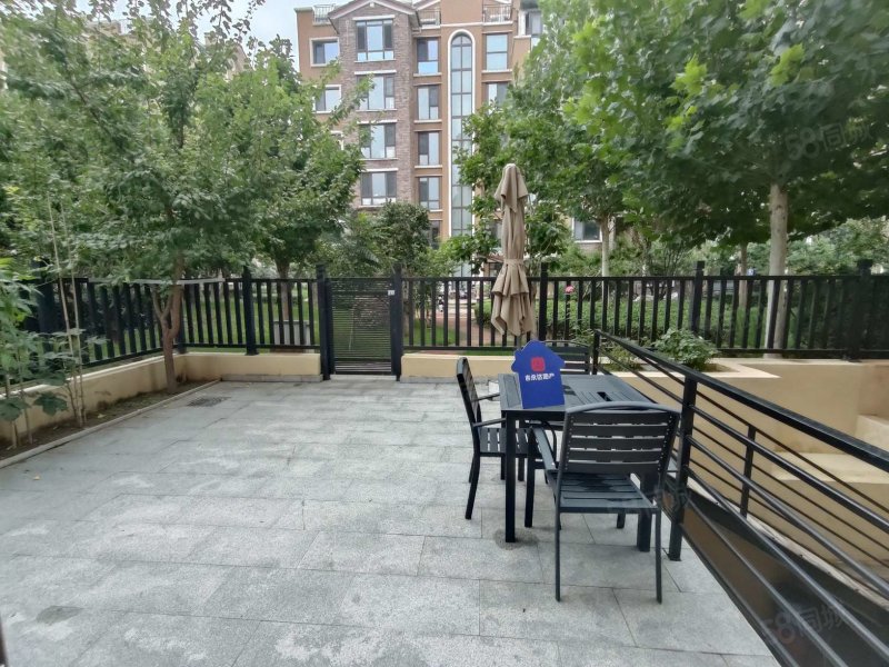 益田遠(yuǎn)洋萬和風(fēng)景4室5廳4衛(wèi)329.28㎡南北610萬