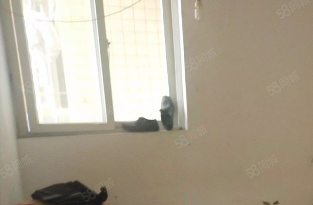 旭东家天下3室2厅106㎡90万二手房图片