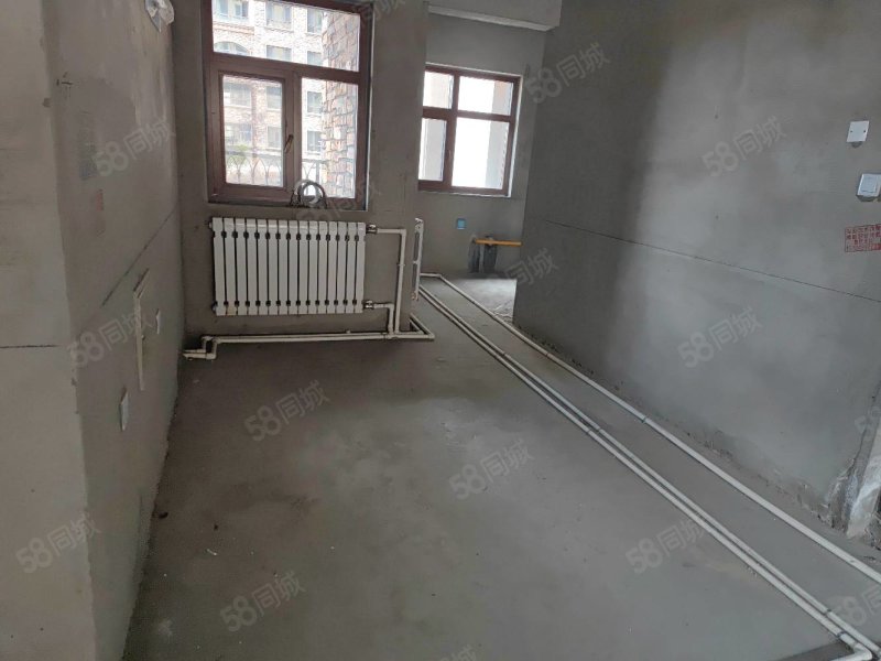 河东新区呼伦万丽城282平一楼带庭院近山水颐园