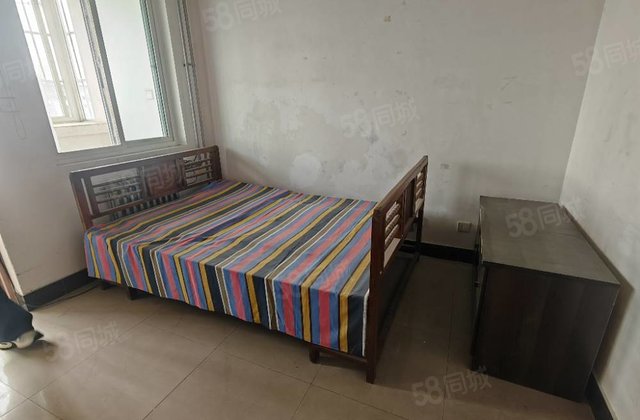 威尼斯花园(二期) 中间楼层采光好 精装好房 商品住宅