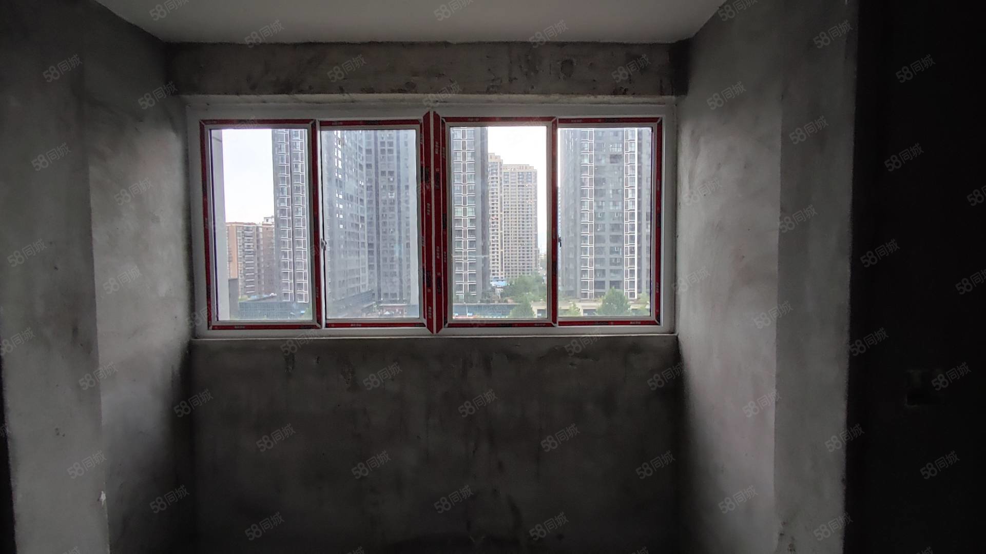 常隆花园3室2厅2卫121.73㎡南62万