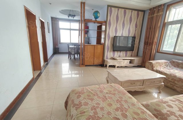 香澳路步行街3室2厅120㎡34.9万二手房图片