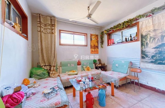 急售！30多万！妇幼南临    4签多一平！三室边户免大税！