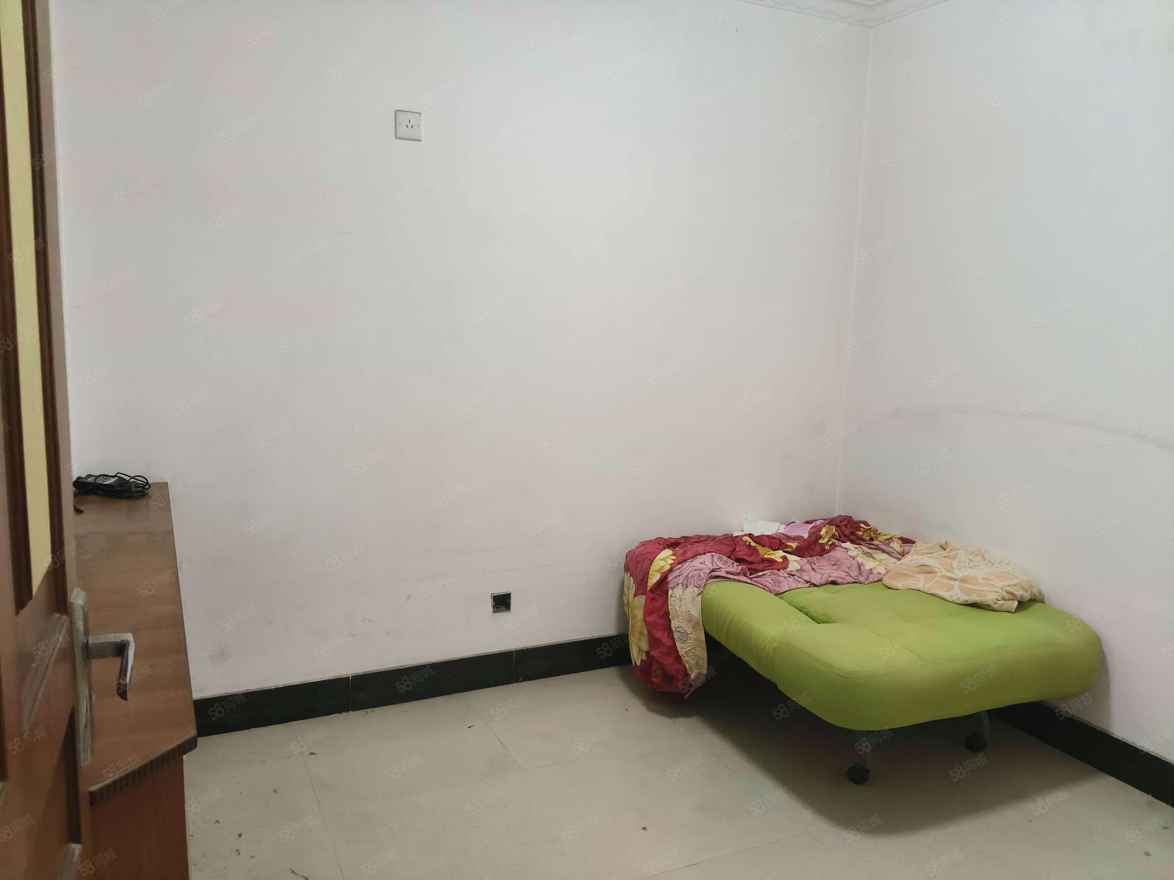 平谷水務(wù)局小區(qū)3室2廳1衛(wèi)89.25㎡南北163萬