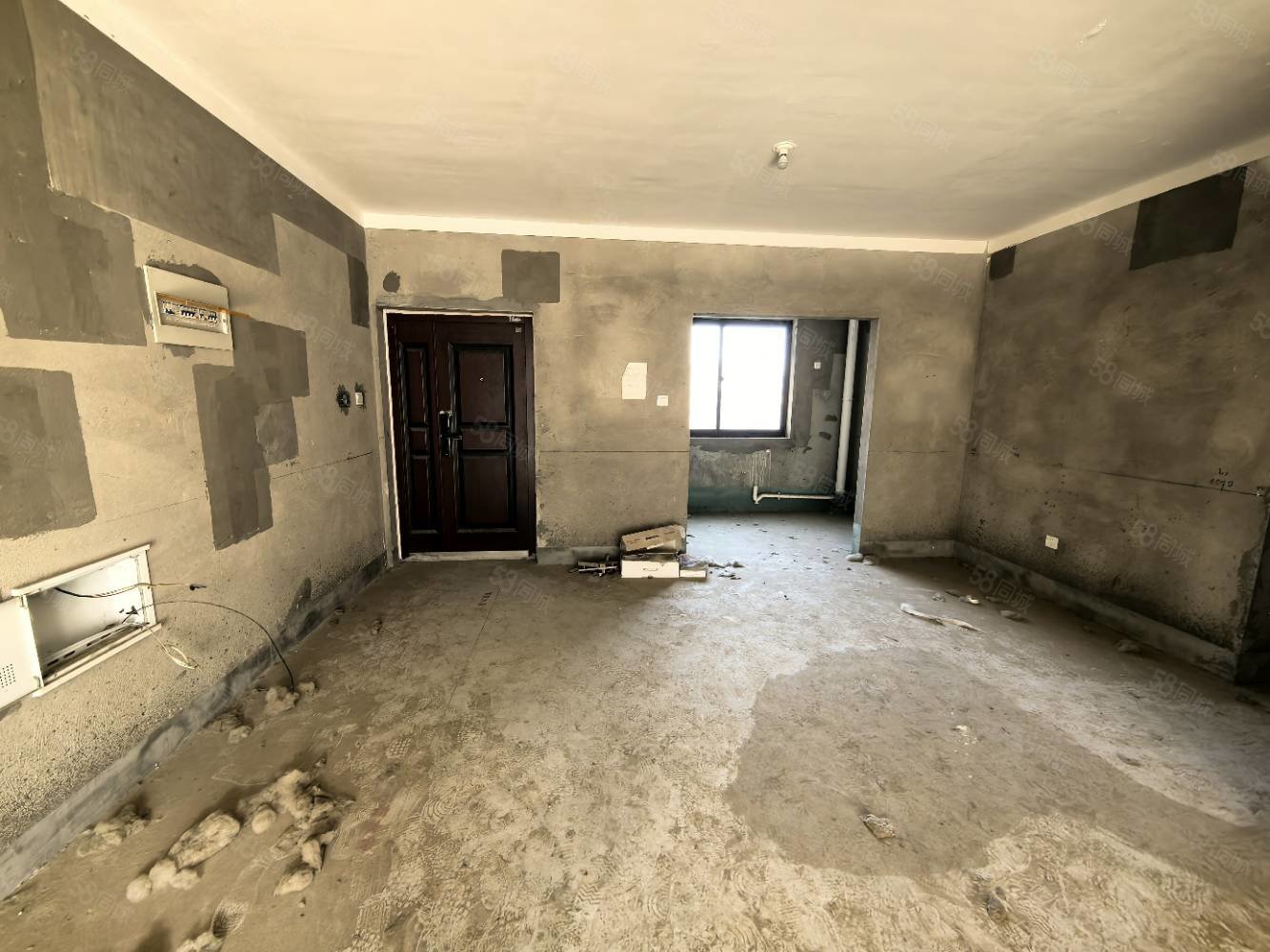 悦湖城3室2厅2卫120㎡南北71.6万