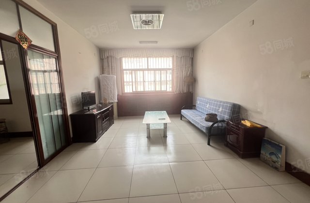 教师新村，鸿顺花园 三里铺小区中层三室朝阳，双阳台，阳光实验