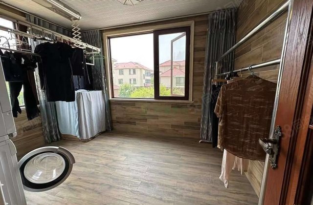 房东着急卖 湖边 城市主人独栋别墅 带1.5亩大院 随时看房