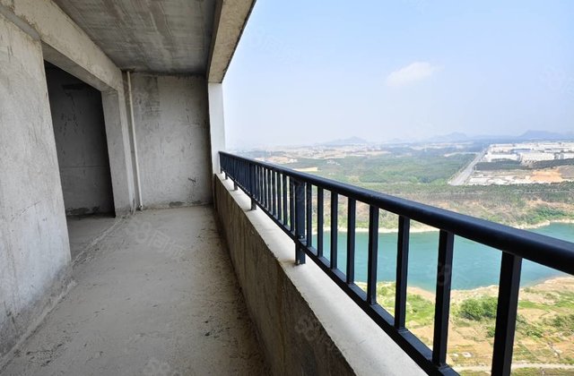 奇石城B区3室2厅141㎡41万二手房图片