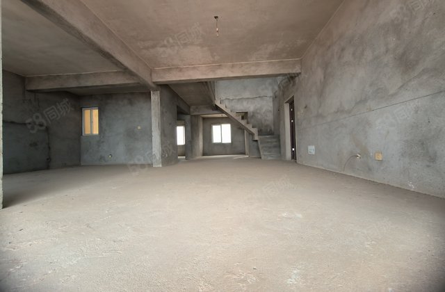 学府时代南区6室2厅212㎡86万二手房图片